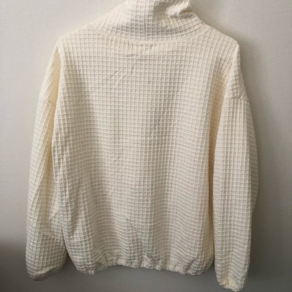 NWT Max Studio Funnel Neck Waffle Knit Pullover. Size M - Picture 5 of 6